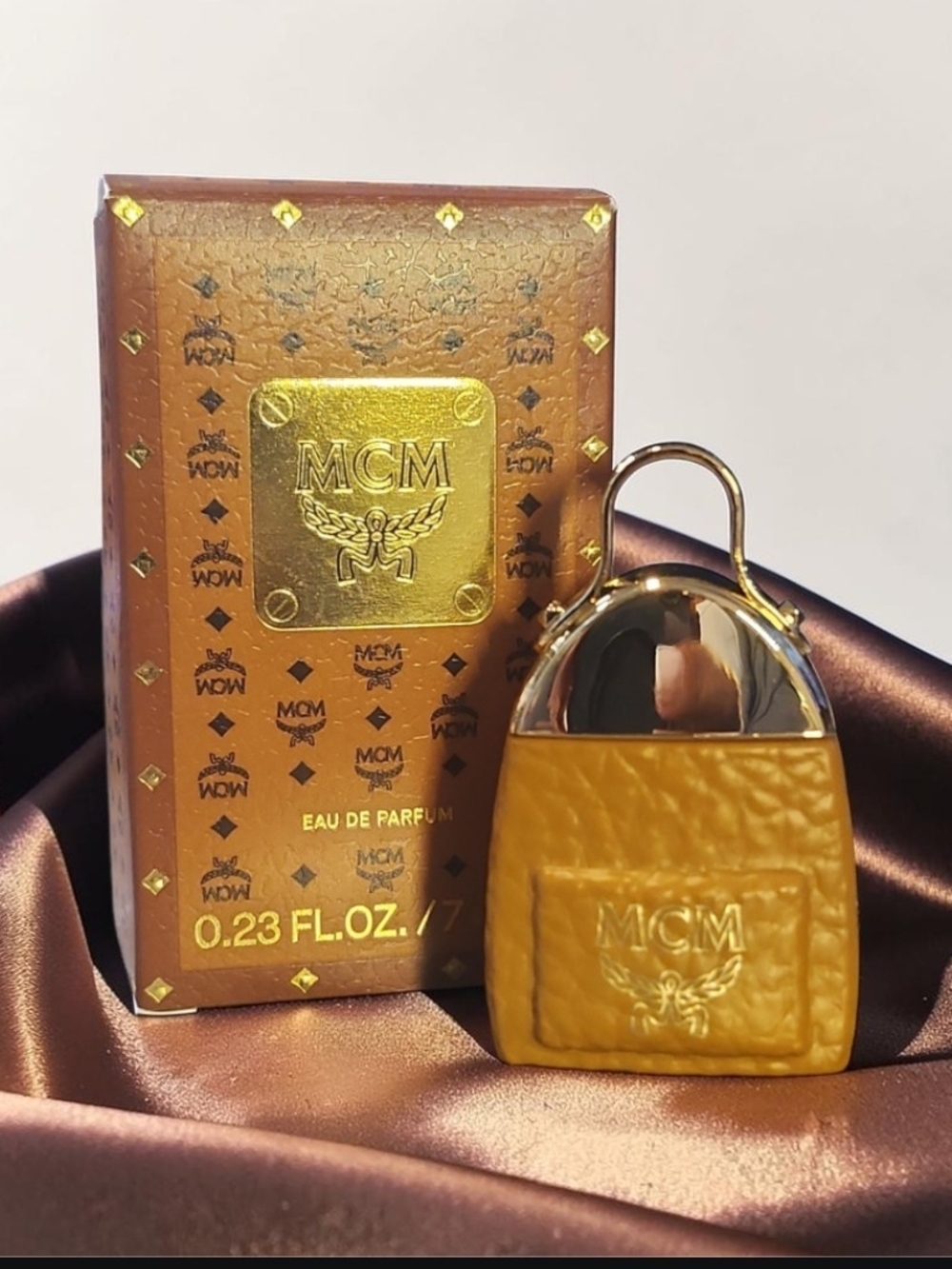 MCM Classic Cognac NEW - Picture 1 of 2